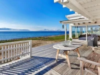 Five-Bedroom Holiday home in Nord-Lenangen 