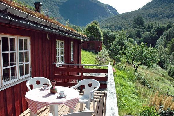 Four-Bedroom Holiday home in Norddal 
