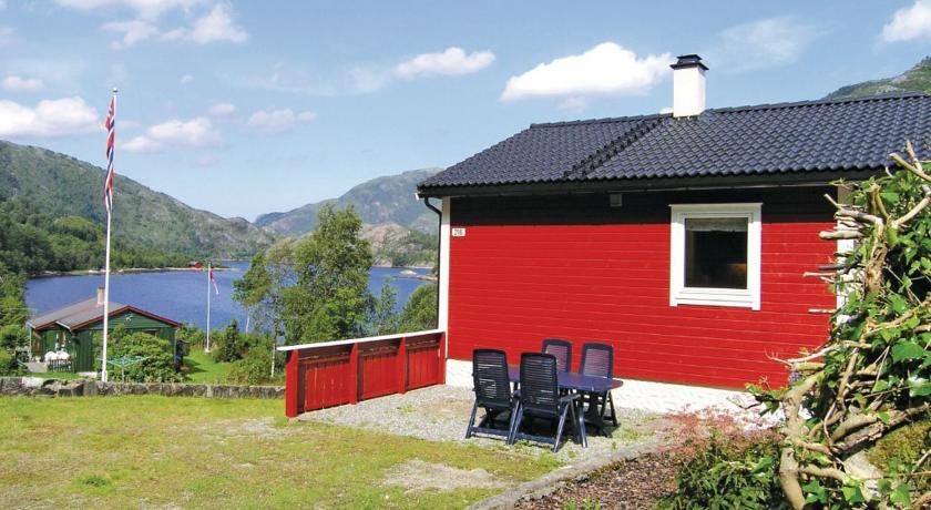 Holiday home DalsГёyra Austgulvegen 