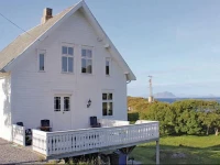 Holiday home Runde Solheim 