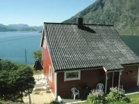 Three-Bedroom Holiday home in Selje 3 