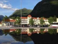 Thon Hotel JГёlster 