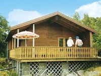 Three-Bedroom Holiday home in Skjold 