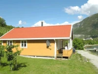 Three-Bedroom Holiday home in Slinde 1 