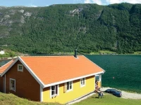 Three-Bedroom Holiday home in Slinde 2 