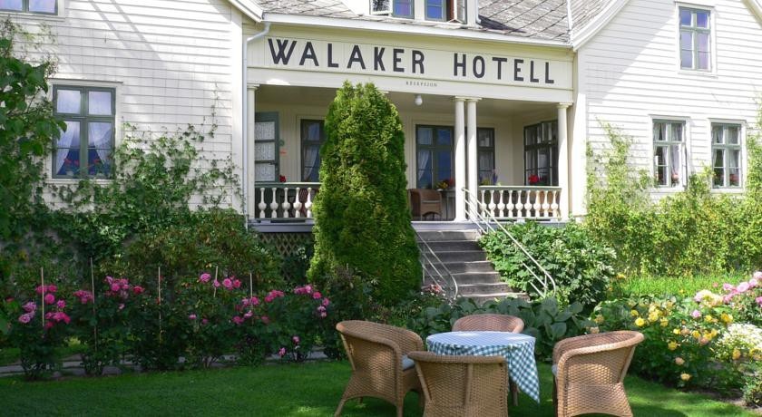 Walaker Hotel 