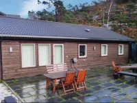 Holiday home ValevГҐg Vikavegen 