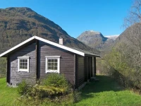 Three-Bedroom Holiday home in Sogndal 2 