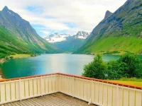 Two-Bedroom Holiday home in Norangsfjorden 