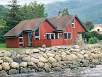 Holiday home JГёsenfjorden 