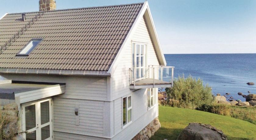 Holiday home Vanse Г?sthasselstrand 