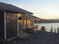 Three-Bedroom Holiday home with Sea View in Sannidal 