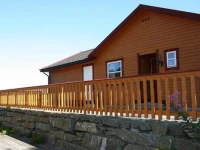 Four-Bedroom Holiday home in Auklandshamn 