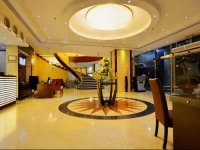 Summit Hotel (Formerly Hallmark Hotel) 