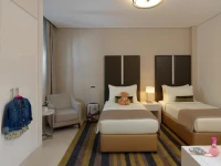 DAMAC Maison Cour Jardin 5*