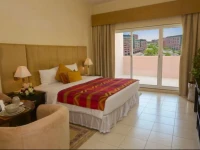 Parkside Suites - Discovery Gardens 