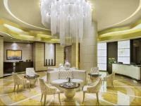 Wider View - Cour Jardin (Cosmopolitan) 