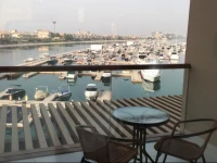 Yanjoon Holiday Homes - Palm Views Apartments 
