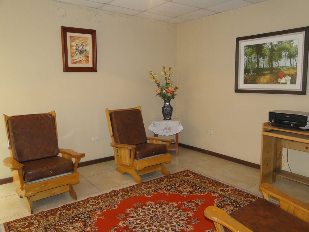 Royal Village Guest House 