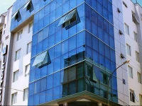 Laurents Deluxe Hotel 