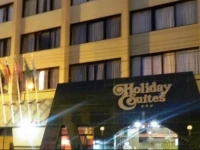 Holiday Suites 