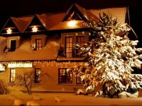 GoЕ›ciniec i Herbaciarnia Pod ZЕ‚otД… ЕЃyЕјwД… 
