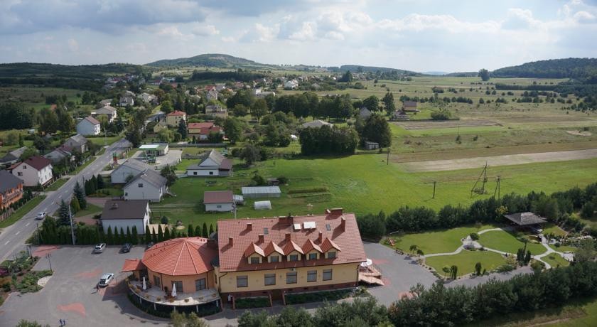 Hotel & Restauracja OkrД…glak 