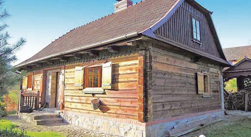 Holiday home CzchГіw ul.Cmentarna 