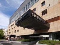 Sand Hotel 