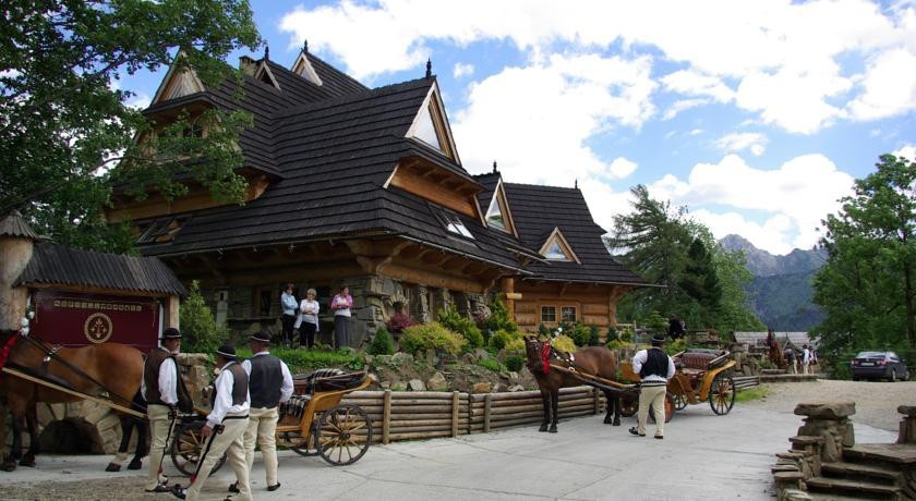 GoЕ›ciniec GГіralski DwГіr 