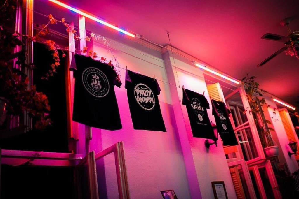 The Little Havana Party Hostel 
