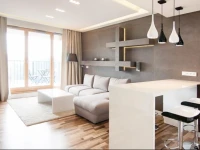 Top floor luxury apartment 