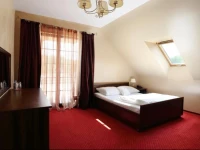 Malutkie Resort - apartamenty, pokoje, restauracja 