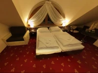 Hotel ЕљwiД™tokrzyski DwГіr 