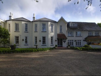 Les Douvres Hotel