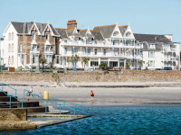 Ommaroo Hotel