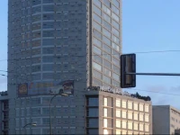 Metro Budget Place - Arkadia City Center 