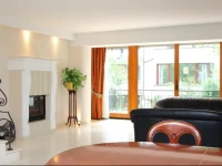 Riverside Residence 
