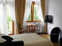 Pokoje i Apartamenty KrupГіwki 36 