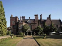 Alexander House 4*