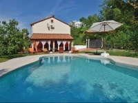 Three-Bedroom Holiday home Babici with Sea View 03 