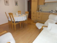 Apartment Makuc 3*