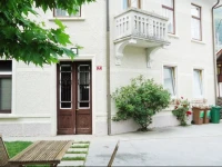 Maja Zevnik Apartment 