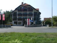 Hotel Krona DomЕѕale 