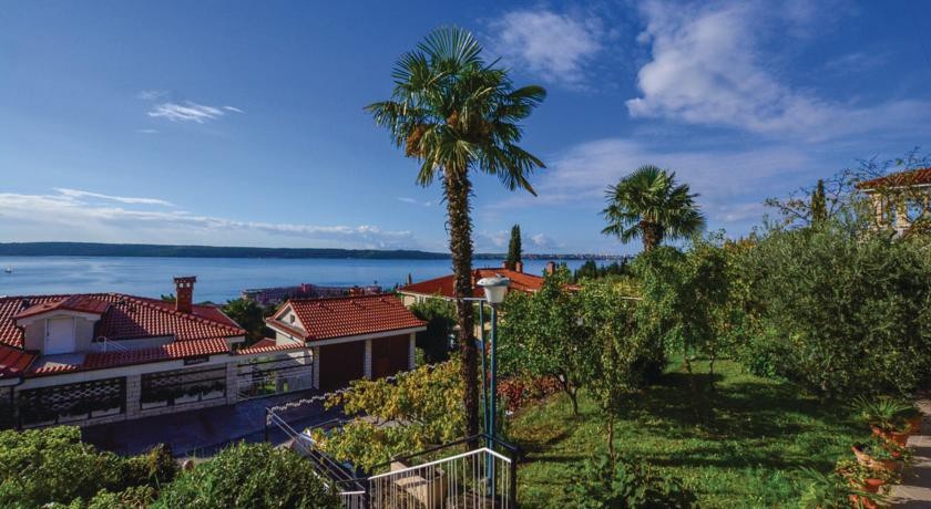 Apartment Portoroz with Sea View 10 