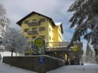 Hotel Zarja 