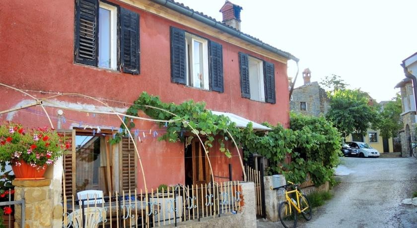 Homestay Casa Romana 