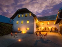 1A Adventure Hostel 