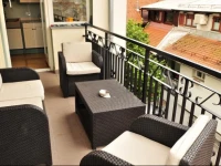 Nanas Apartments 