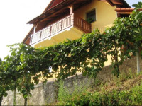 Vineyard Cottage Ucman